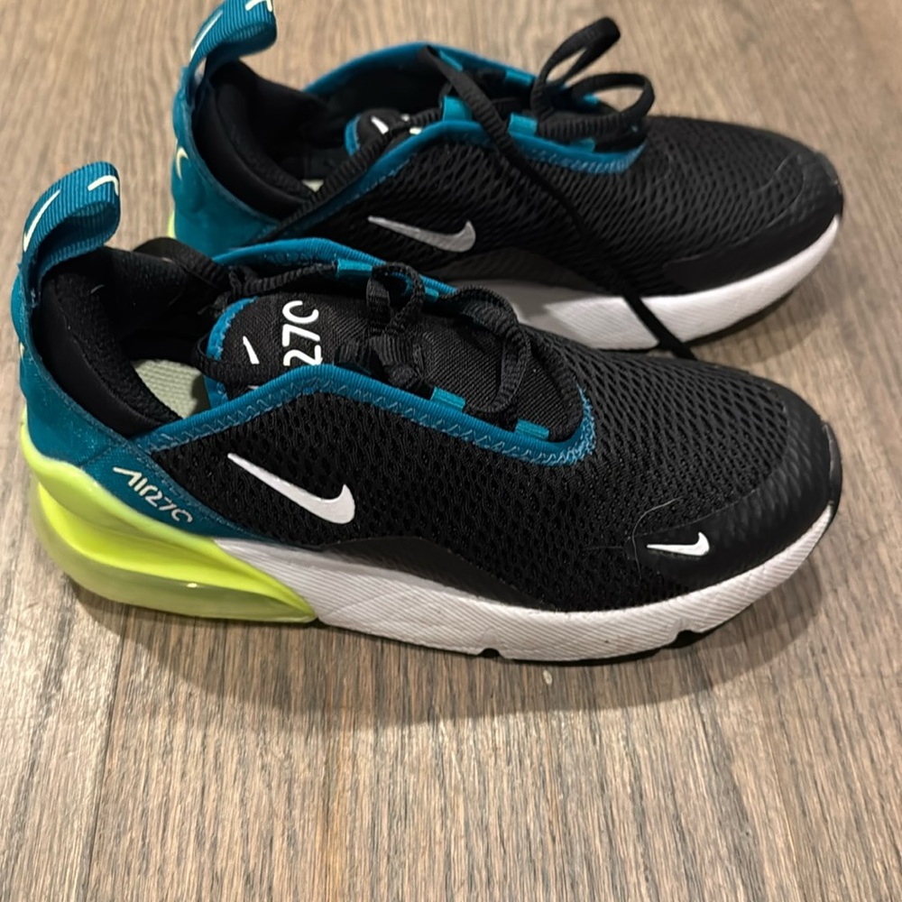 Nike Air 270 kids Size 1